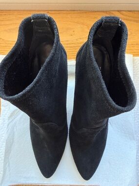 Stuart Weitzman Black Suede Pointed Toe Ankle Booties